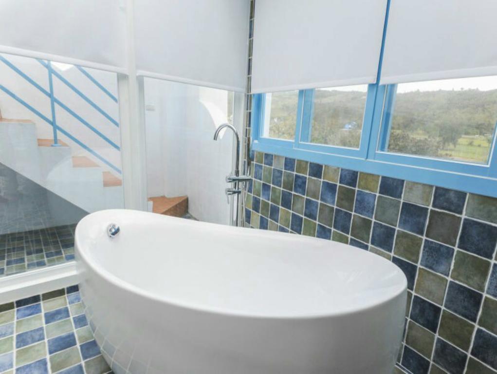 Shen'S Village Hotel Cozy Cape Eluanbi Extérieur photo
